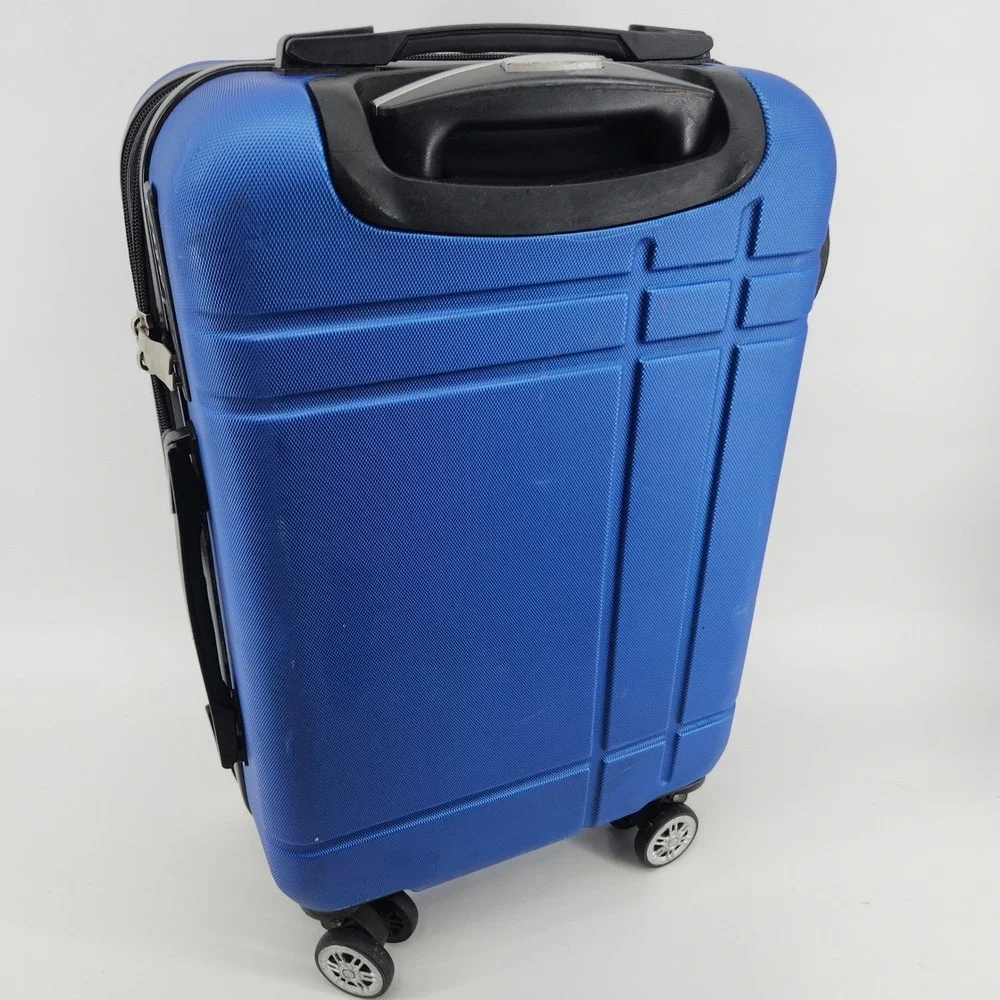 Altitude Blue Carry On Hard Shell Spinner Luggage 22 Inch Blue TSA Lock